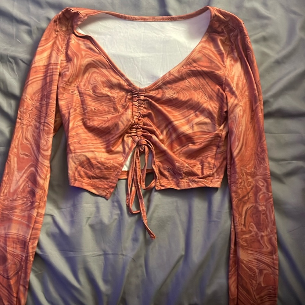 shein. long sleeve crop top with ruffle tie in middle